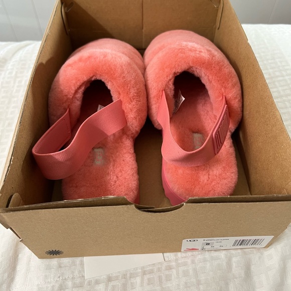 🔥”NEW” UGG Fluff Slide/Slippers Size 8 - Picture 9 of 10